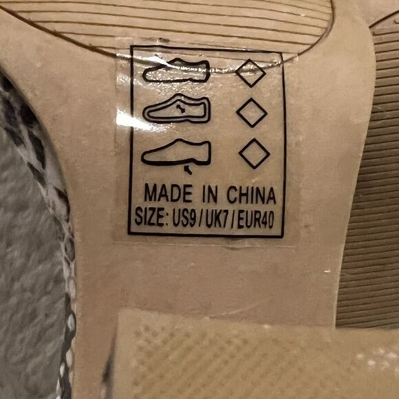 Qupid Snake Embossed Open Toe Chunky Block Heel Sandals Size US 9 UK 7 EU 40 - Picture 8 of 9